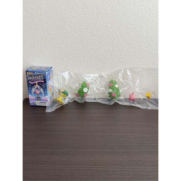 Nintendo Kirby Ovaltique Collection Blind Box Figure - Butterfly - Picture 1 of 4